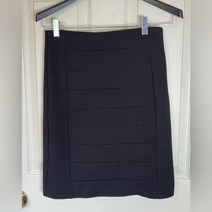 WHBM White House Black Market Black Stretch Lined Pencil Skirt EUC Sz 4 Side Zip